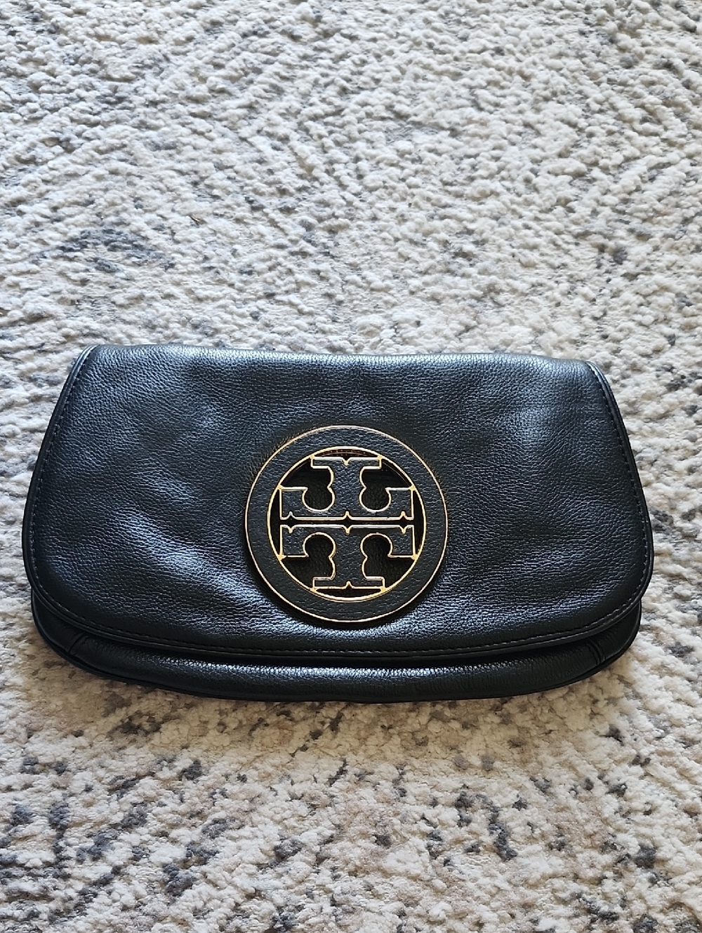 Tory Burch Reva Black Pebbled Leather Crossbody Clutch - Picture 2 of 8